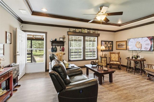 7921 Vista Ranch RD, Smithville, TX 78957
