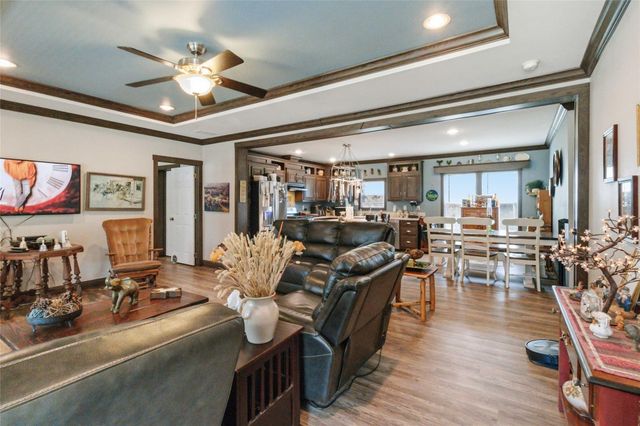 7921 Vista Ranch RD, Smithville, TX 78957