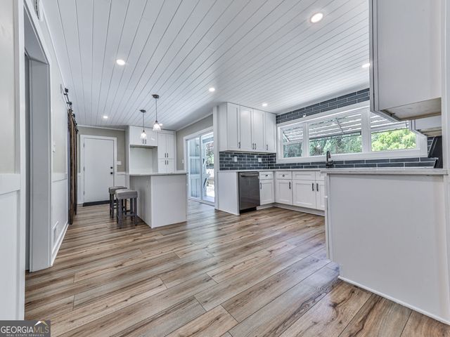 3187 Wicks Lake Drive, Marietta, GA 30062