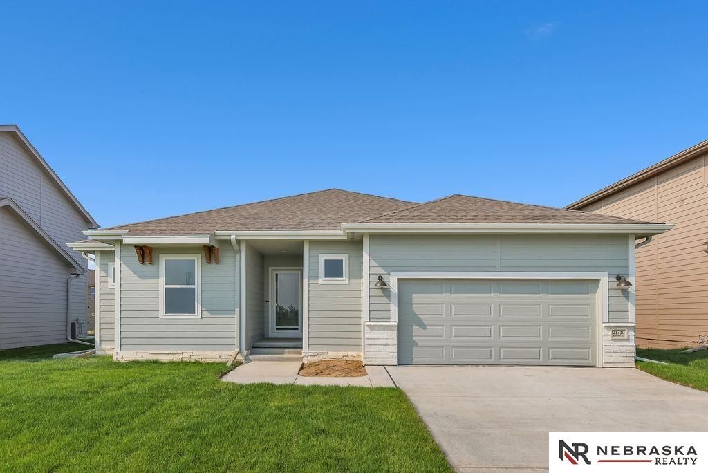 21310 Karen Street, Elkhorn, NE 68022