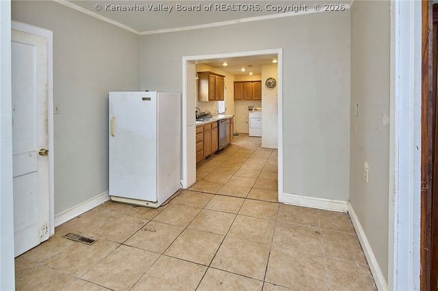 1503 W Virginia Avenue, Dunbar, WV 25064