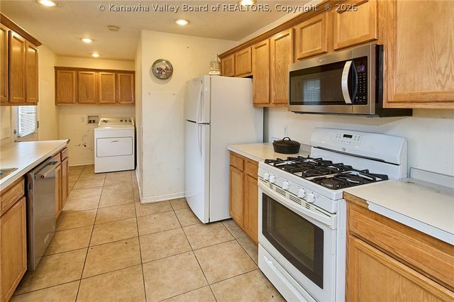 1503 W Virginia Avenue, Dunbar, WV 25064