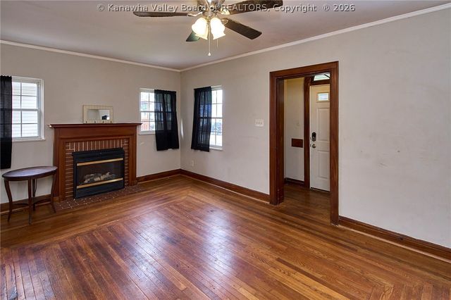 1503 W Virginia Avenue, Dunbar, WV 25064