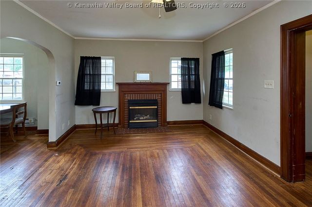 1503 W Virginia Avenue, Dunbar, WV 25064