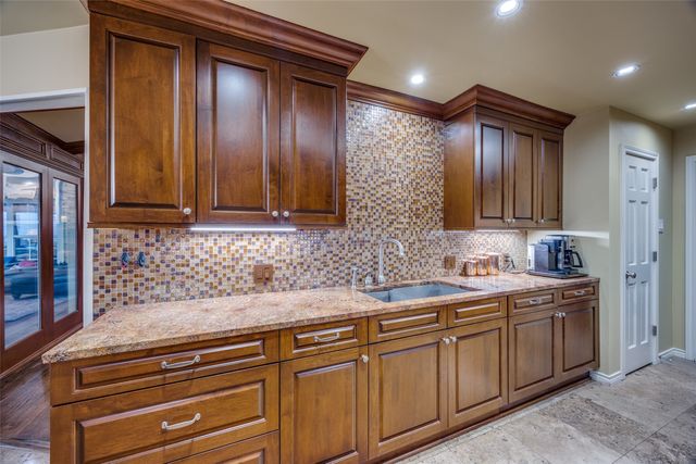 10626 Cox Lane, Dallas, TX 75229