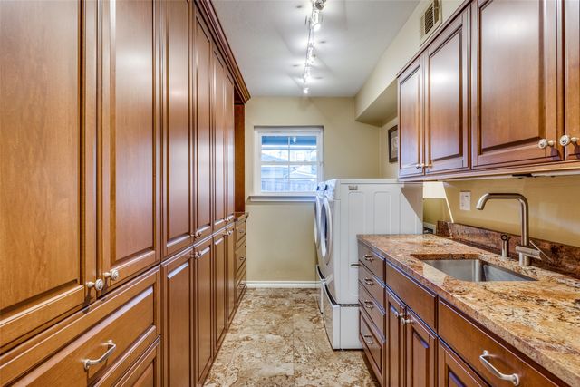 10626 Cox Lane, Dallas, TX 75229