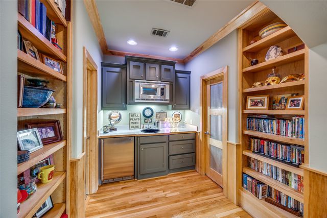 10626 Cox Lane, Dallas, TX 75229