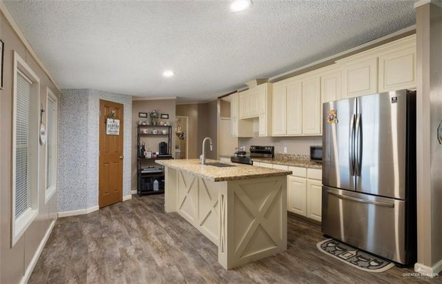 9231 Solana Drive, Monte Alto, TX 78538