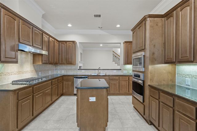 2919 Royal Oaks Grove, Houston, TX 77082