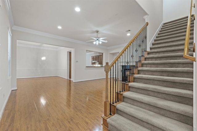 2919 Royal Oaks Grove, Houston, TX 77082