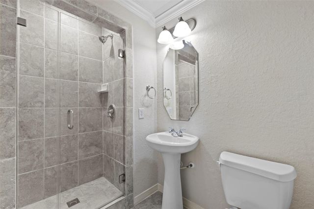 2919 Royal Oaks Grove, Houston, TX 77082