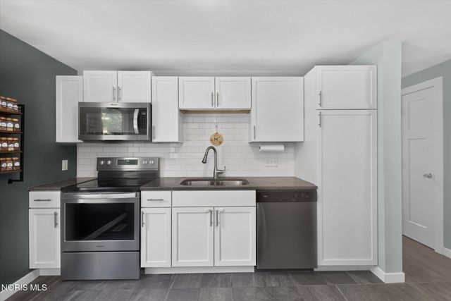 4851 Tamworth Road, Sylvania, OH 43560
