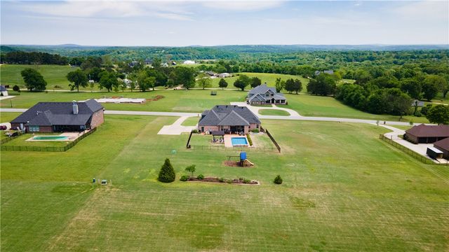 4509 Champagne Drive, Springdale, AR 72764