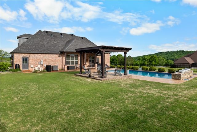 4509 Champagne Drive, Springdale, AR 72764