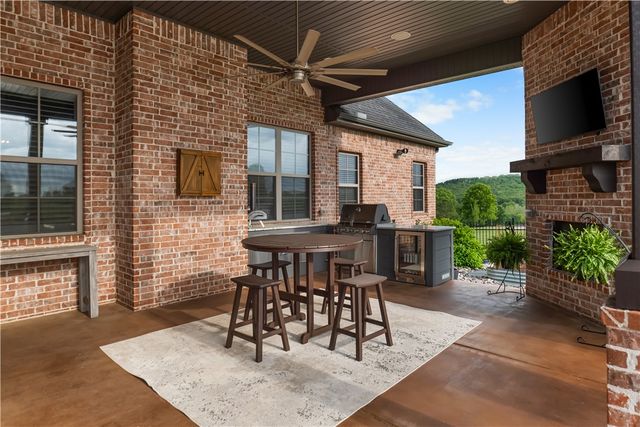 4509 Champagne Drive, Springdale, AR 72764
