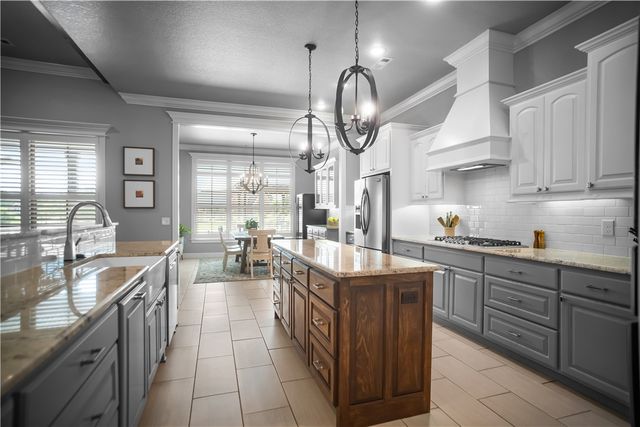 4509 Champagne Drive, Springdale, AR 72764