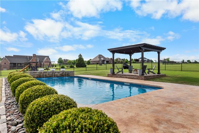 4509 Champagne Drive, Springdale, AR 72764