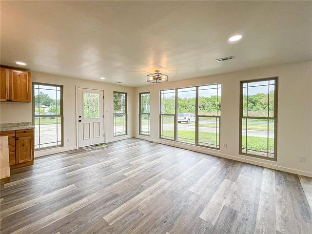 3520 S Park Avenue, Sedalia, MO 65301