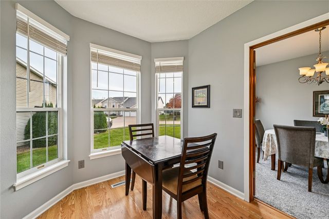 6305 Greenbriar Lane SW B, Cedar Rapids, IA 52404