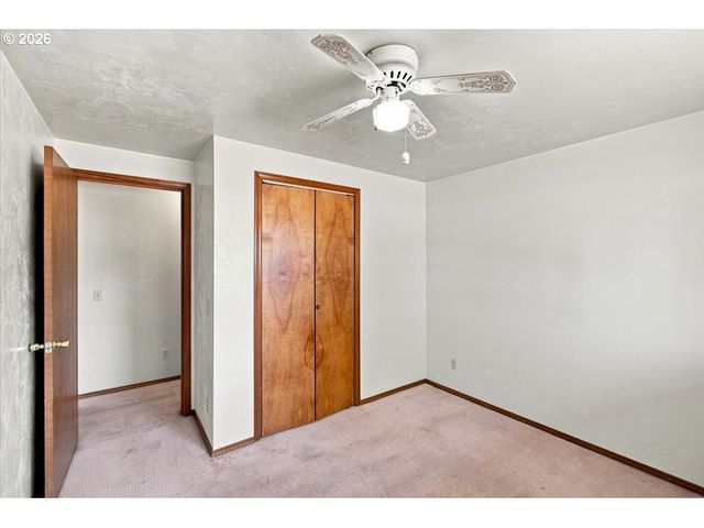 1423 32ND Ave, Albany, OR 97322