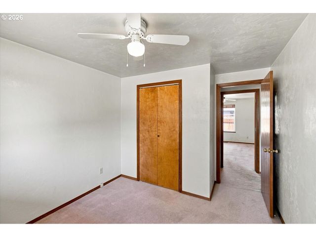 1423 32ND Ave, Albany, OR 97322