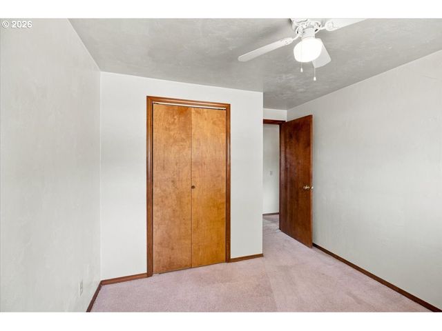 1423 32ND Ave, Albany, OR 97322
