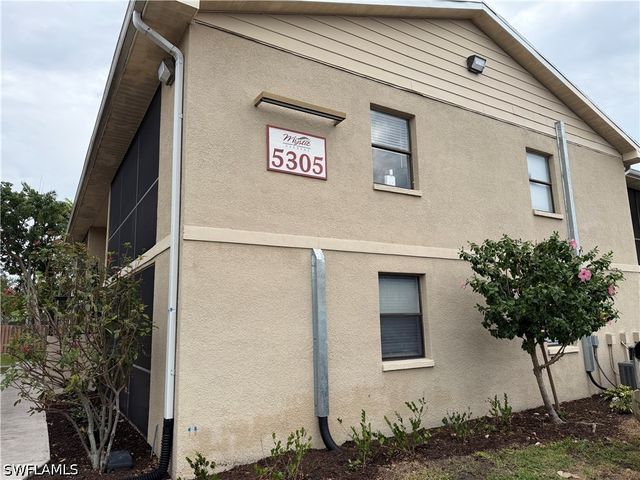 5305 Summerlin RD 502, Fort Myers, FL 33919