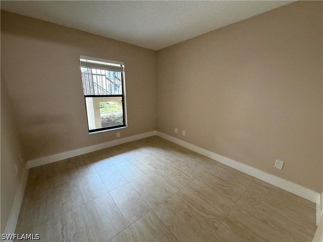 5305 Summerlin RD 502, Fort Myers, FL 33919