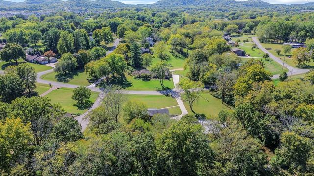 401 Ellington Drive, Franklin, TN 37064