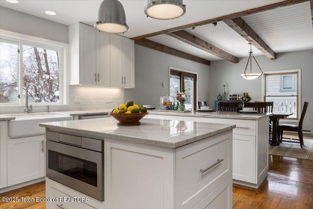 1930 W HOMESTEAD Drive, Jackson, WY 83001