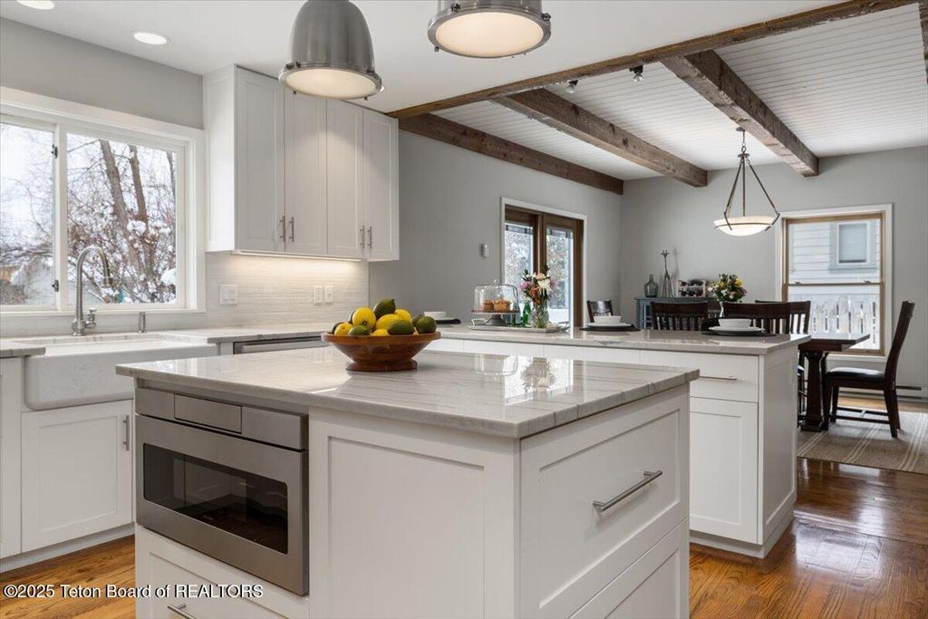 1930 W HOMESTEAD Drive, Jackson, WY 83001