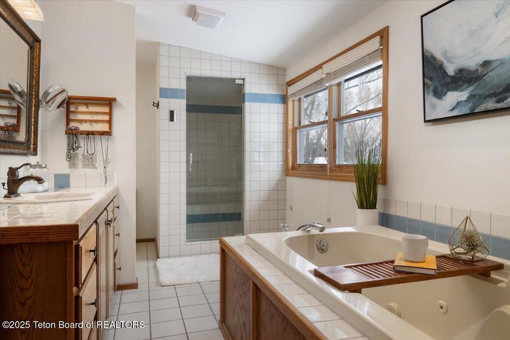 1930 W HOMESTEAD Drive, Jackson, WY 83001 photo 13