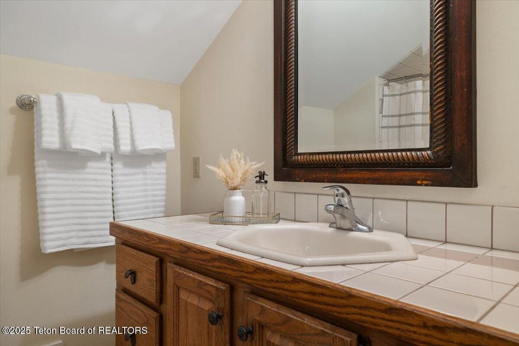 1930 W HOMESTEAD Drive, Jackson, WY 83001 photo 17