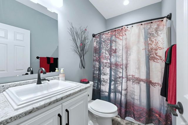 10144 Buckshire Court, New Haven, IN 46774