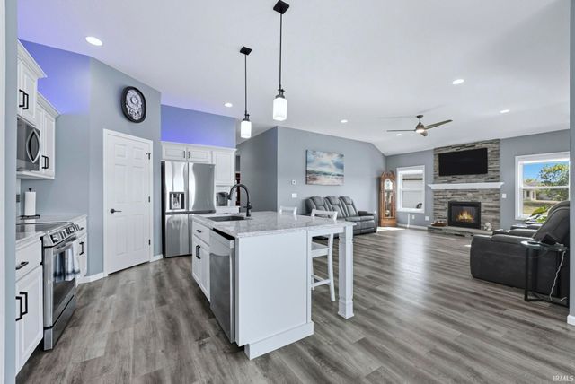 10144 Buckshire Court, New Haven, IN 46774