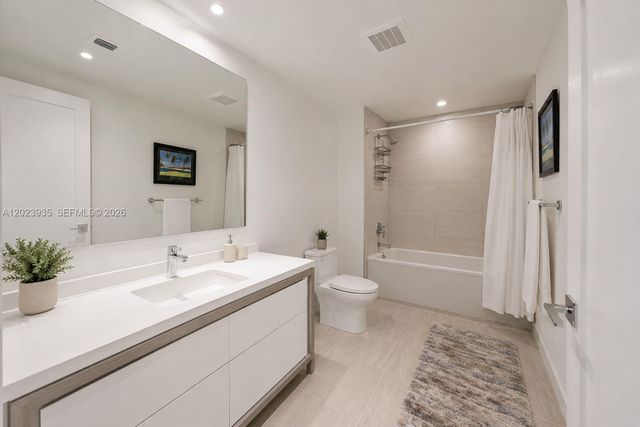 2000 Metropica Way 1408, Sunrise, FL 33323