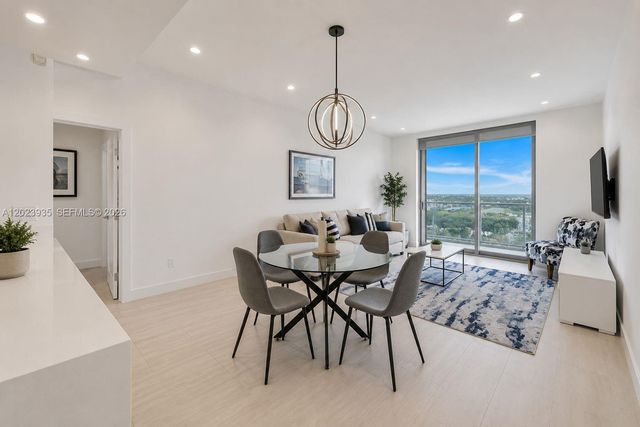 2000 Metropica Way 1408, Sunrise, FL 33323