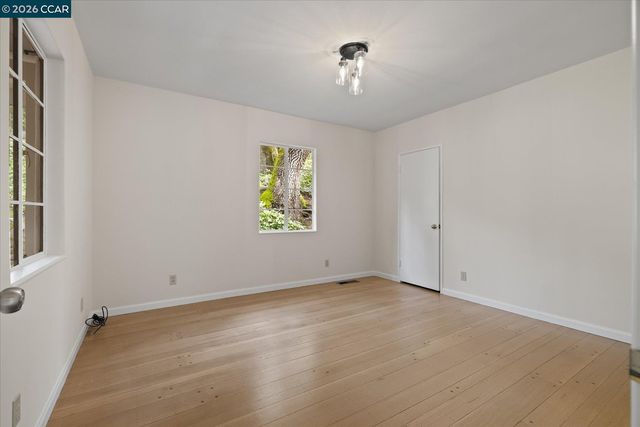 110 Moraga Way, Orinda, CA 94563