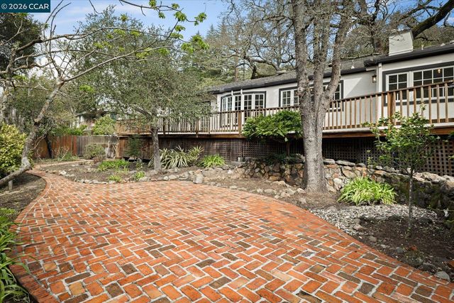 110 Moraga Way, Orinda, CA 94563