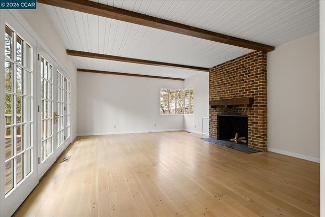 110 Moraga Way, Orinda, CA 94563