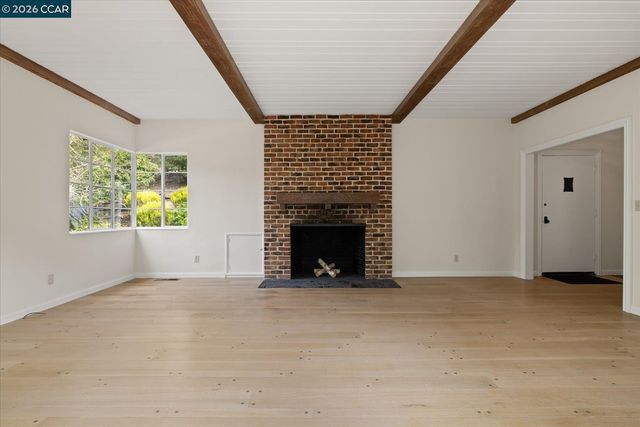 110 Moraga Way, Orinda, CA 94563