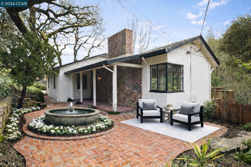 110 Moraga Way, Orinda, CA 94563