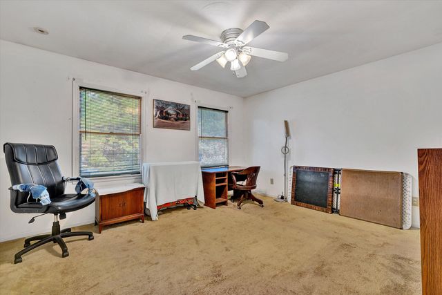 124 Stratford DR, Blue Ridge, VA 24064