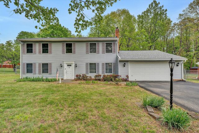 124 Stratford DR, Blue Ridge, VA 24064