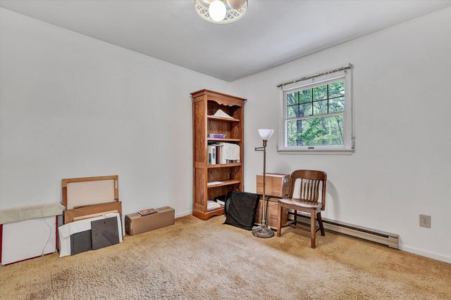 124 Stratford DR, Blue Ridge, VA 24064