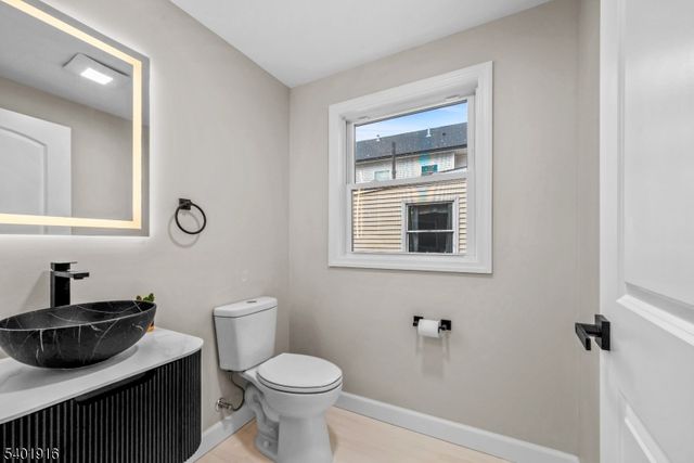 652 W Broad St, Westfield Town, NJ 07090