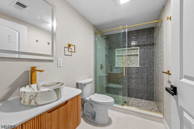 652 W Broad St, Westfield Town, NJ 07090