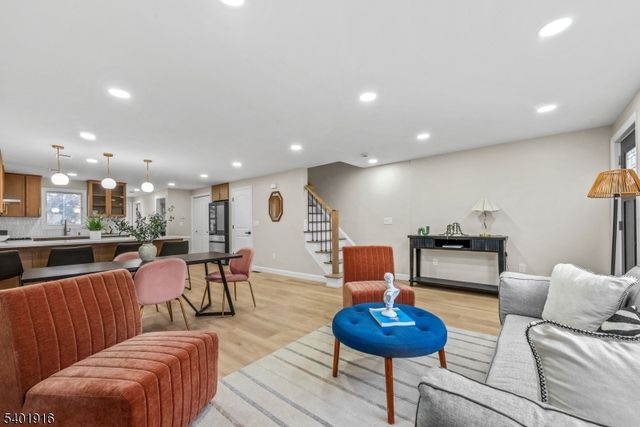 652 W Broad St, Westfield Town, NJ 07090