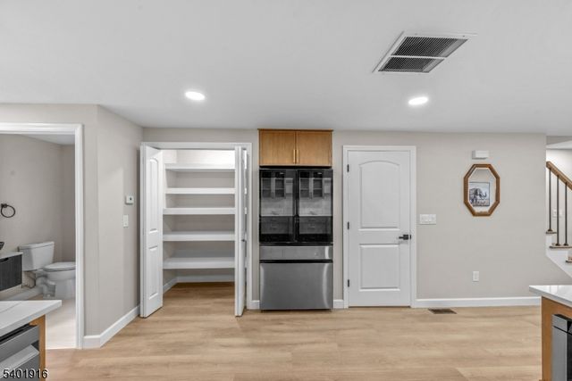 652 W Broad St, Westfield Town, NJ 07090