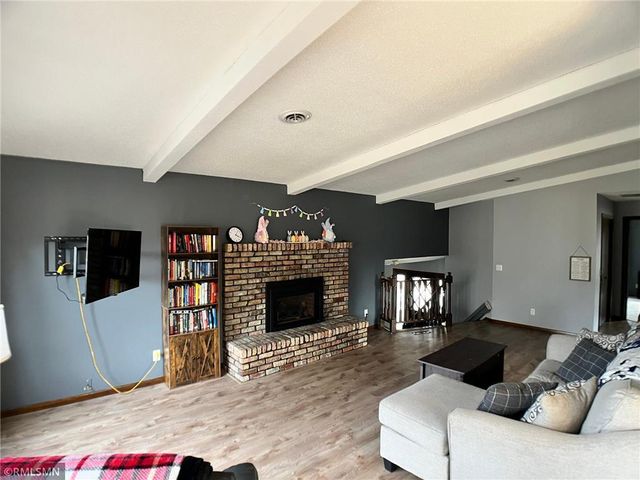 203 Douglas Drive, Buffalo, MN 55313